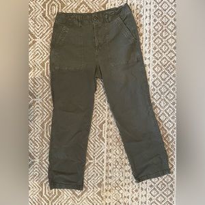 American eagle army green pant size 8